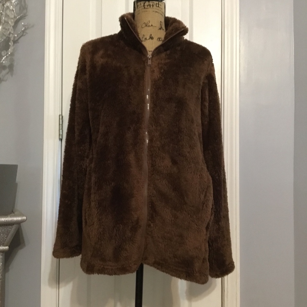 Faux Fur Jacket (1 XL Left) - Picture 6 of 7